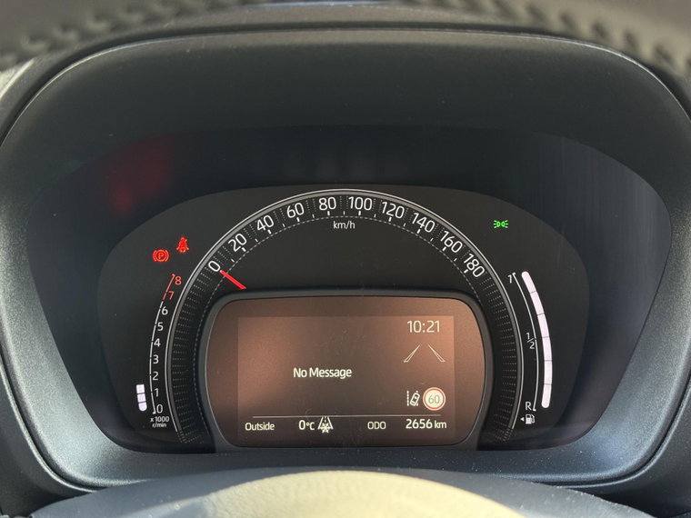 Vehicle Image 26