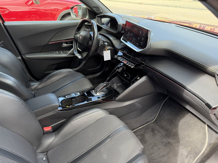 Vehicle Image 30