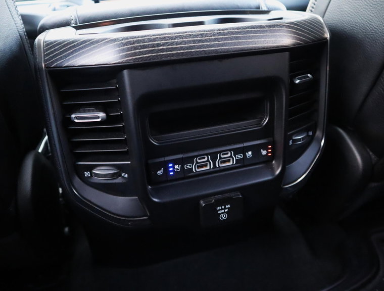 Vehicle Image 39