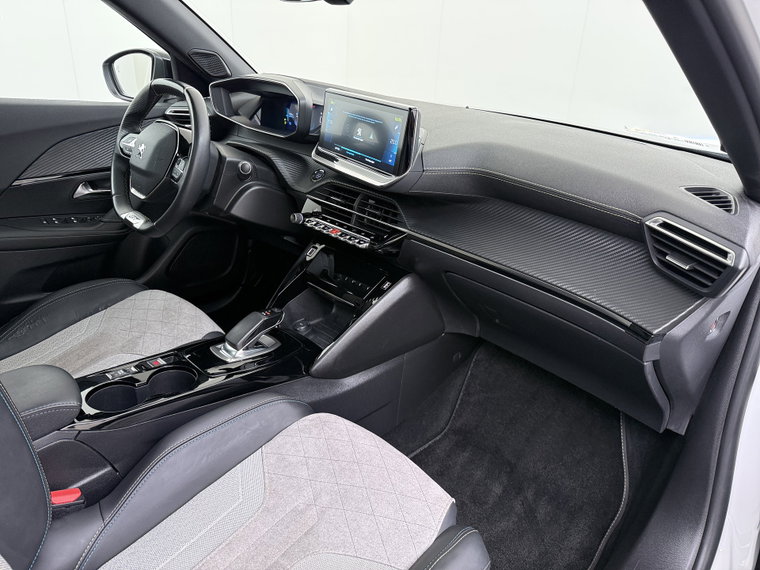 Vehicle Image 39