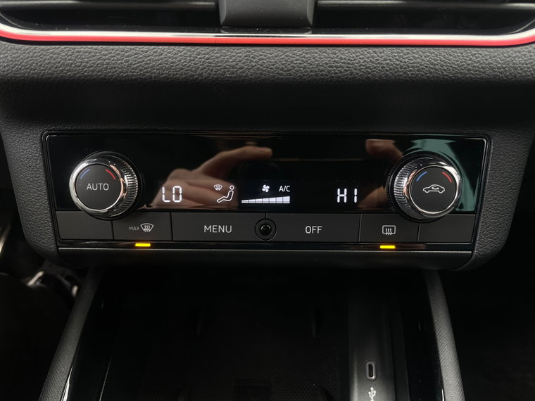 Vehicle Image 17