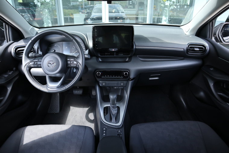 Vehicle Image 7