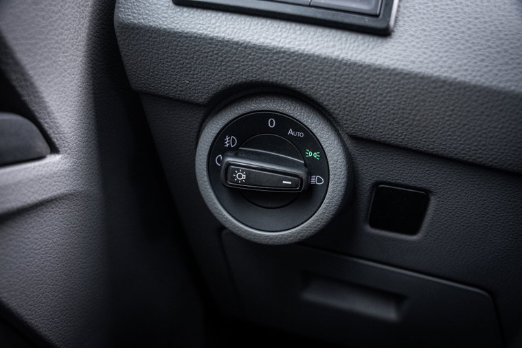 Vehicle Image 32