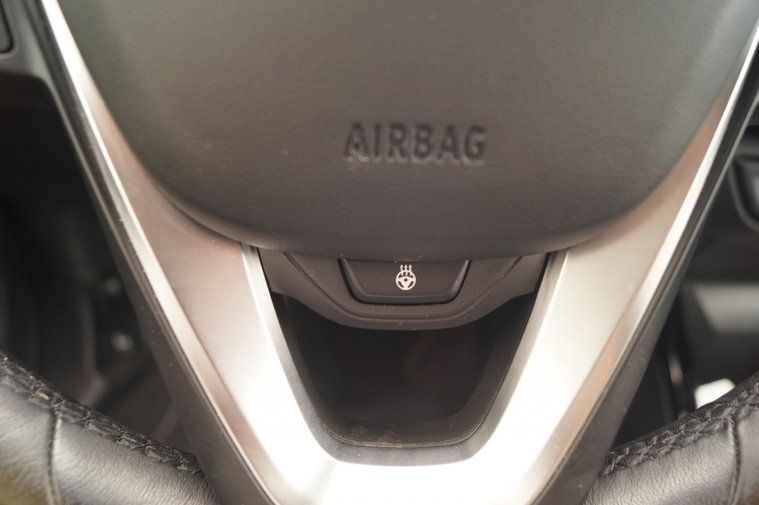 Vehicle Image 19