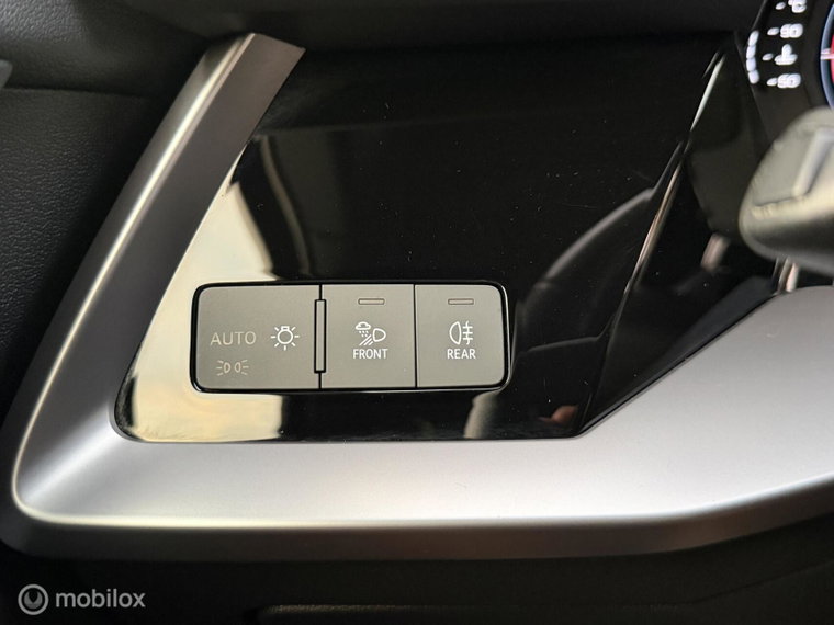 Vehicle Image 41