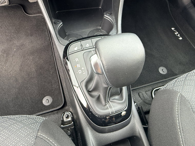 Vehicle Image 26