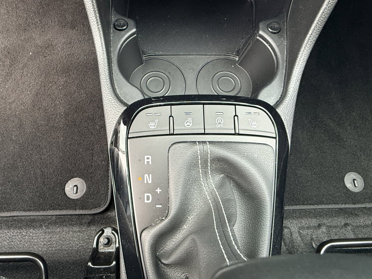 Vehicle Image 27