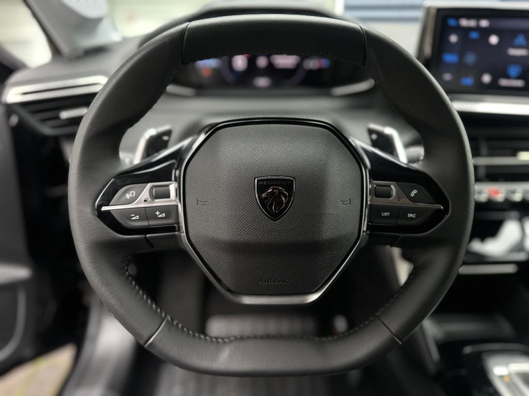 Vehicle Image 24