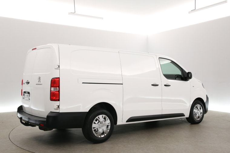 Vehicle Image 28