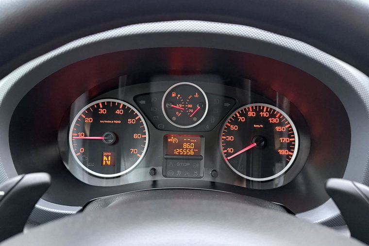 Vehicle Image 19