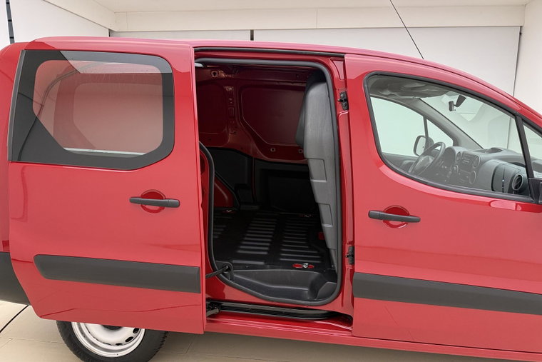 Vehicle Image 10