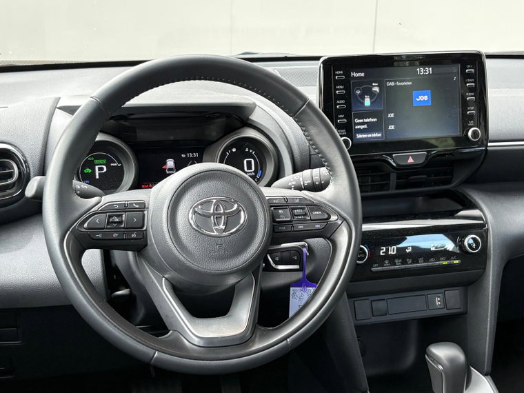 Vehicle Image 11