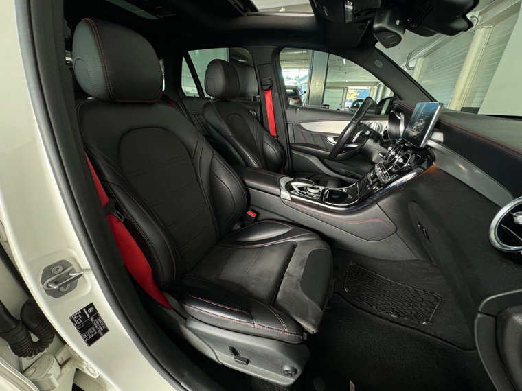 Vehicle Image 37