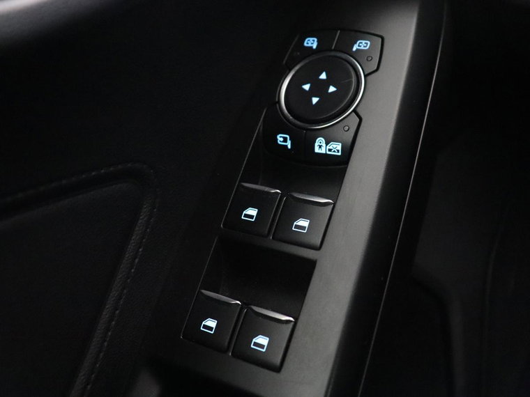 Vehicle Image 33