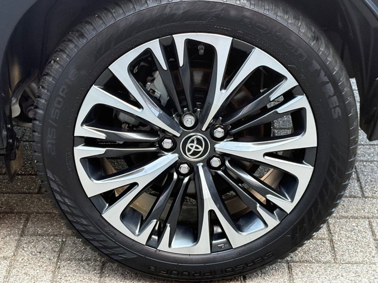 Vehicle Image 20