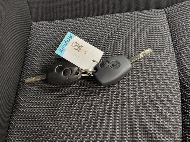 Vehicle Image 18
