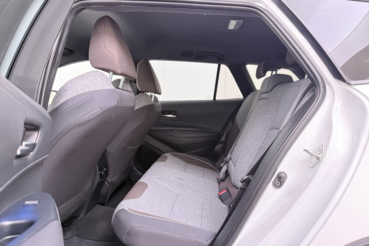 Vehicle Image 12