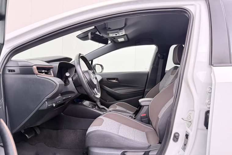 Vehicle Image 10