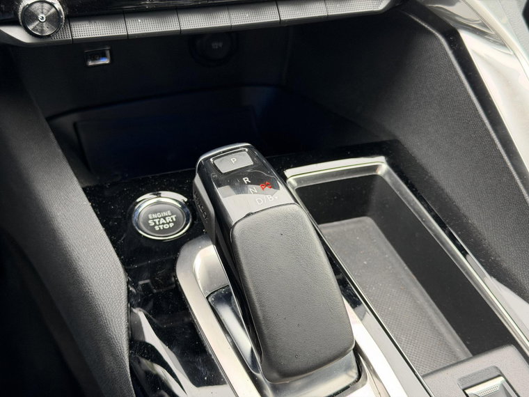 Vehicle Image 33