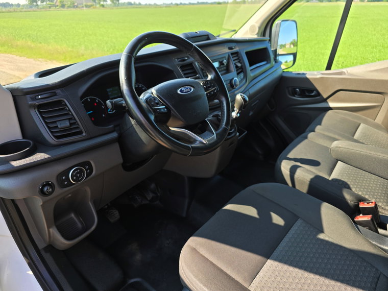Vehicle Image 23