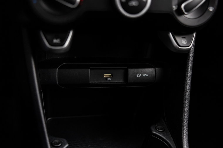 Vehicle Image 23