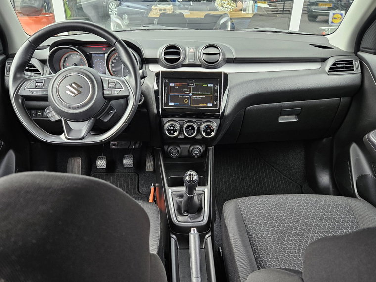 Vehicle Image 18
