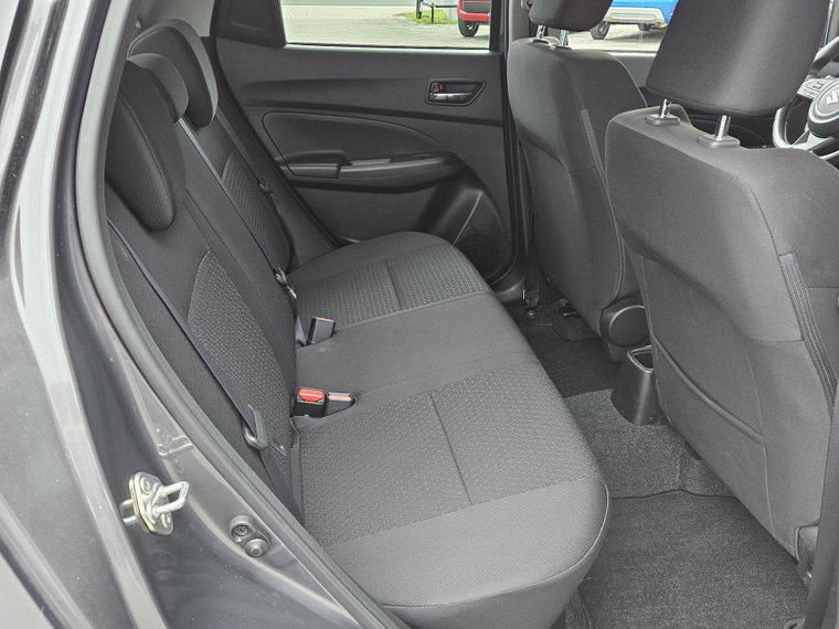 Vehicle Image 39