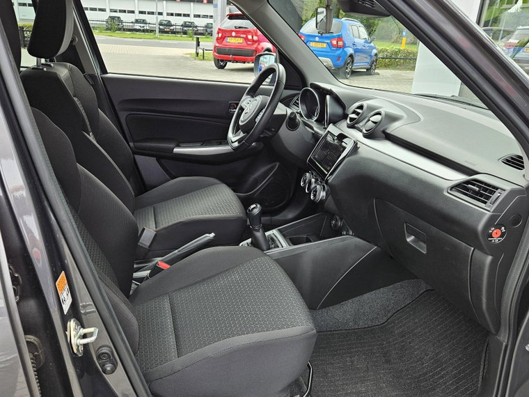 Vehicle Image 40