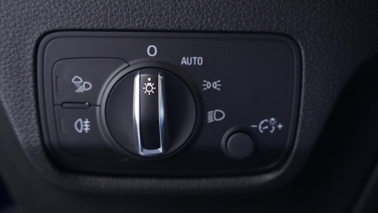 Vehicle Image 24