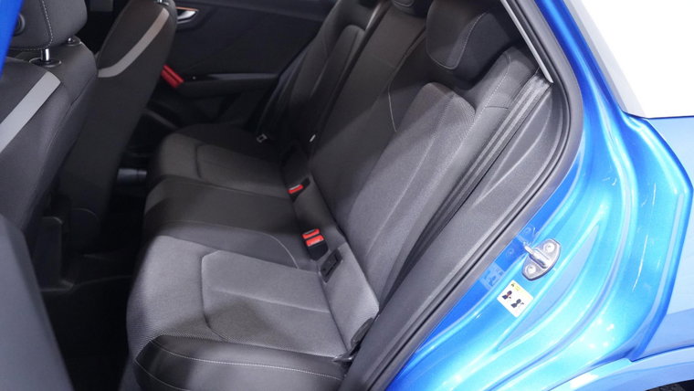 Vehicle Image 35
