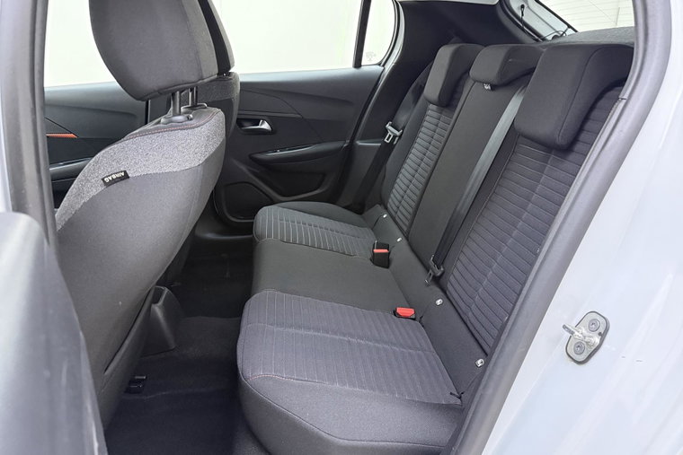 Vehicle Image 16