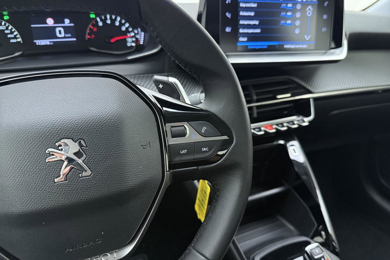 Vehicle Image 26