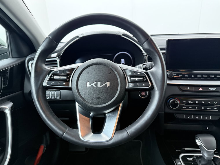 Vehicle Image 38