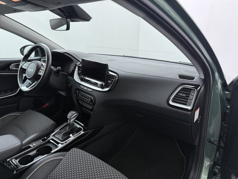 Vehicle Image 40