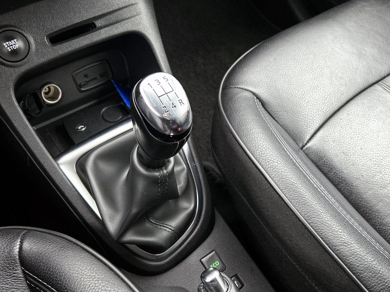 Vehicle Image 24