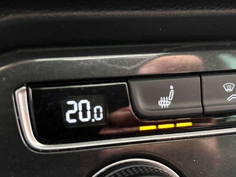 Vehicle Image 45