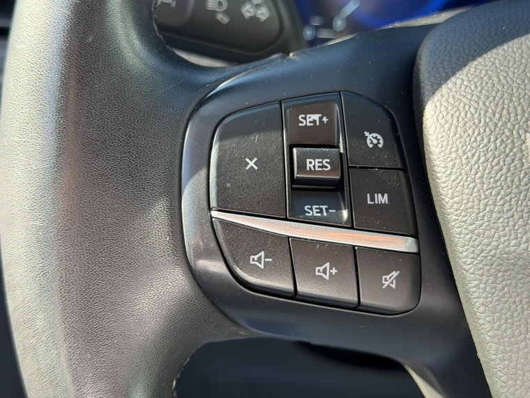 Vehicle Image 24