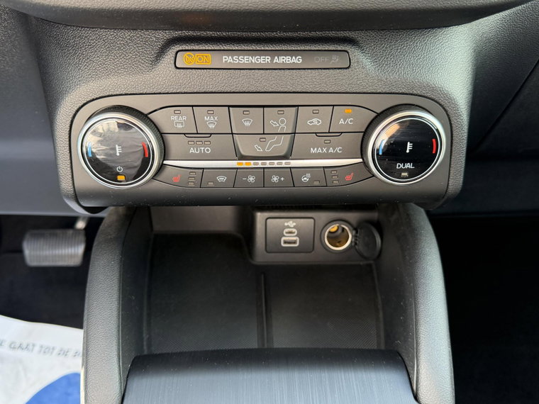 Vehicle Image 27