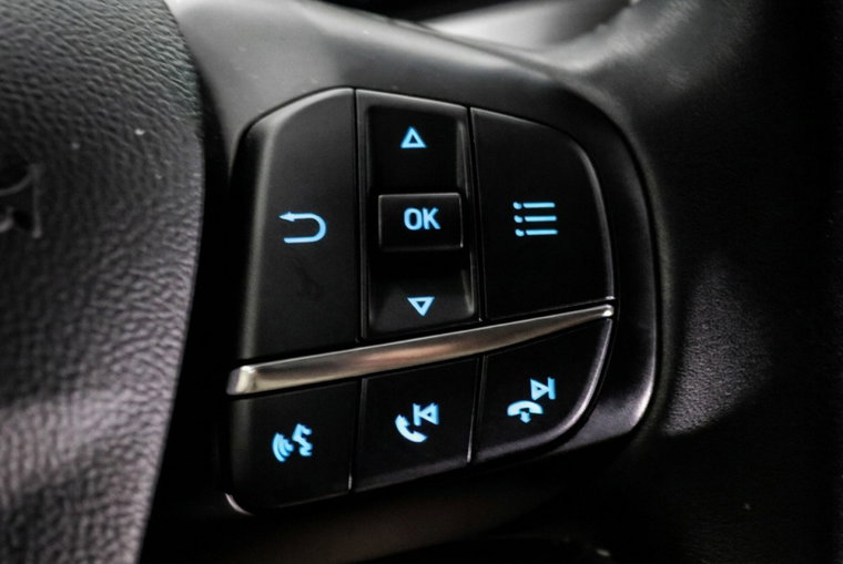 Vehicle Image 24