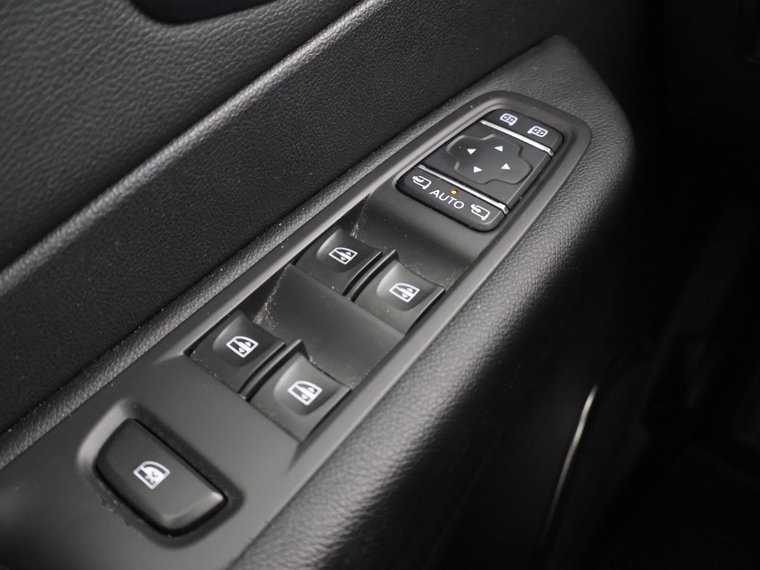 Vehicle Image 28