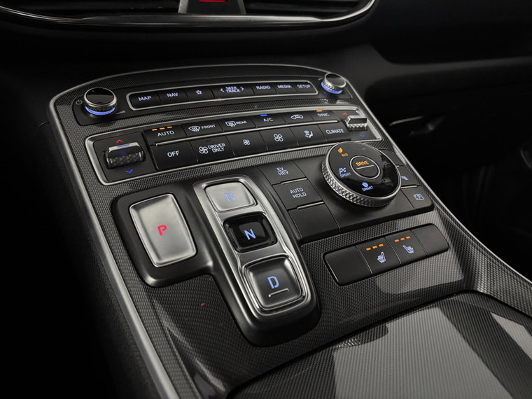 Vehicle Image 32