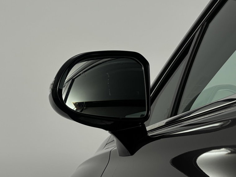 Vehicle Image 36