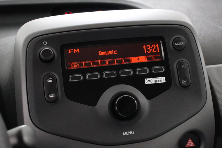 Vehicle Image 15