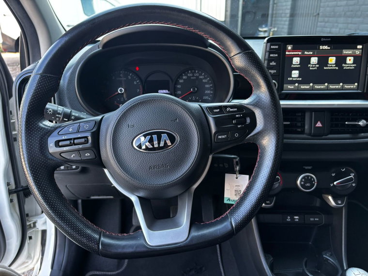 Vehicle Image 26