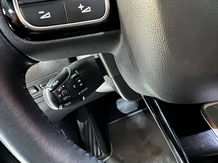 Vehicle Image 41