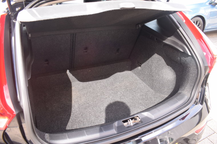 Vehicle Image 32