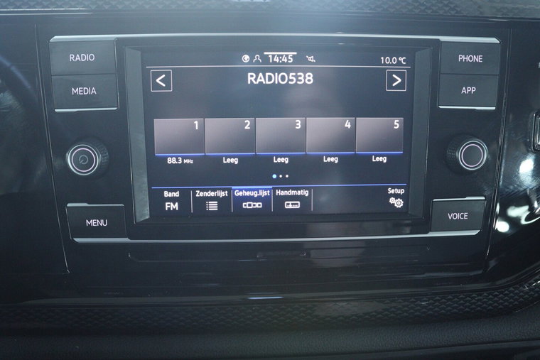 Vehicle Image 21