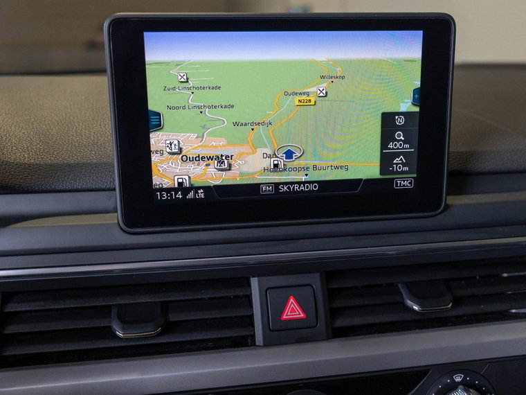 Vehicle Image 18