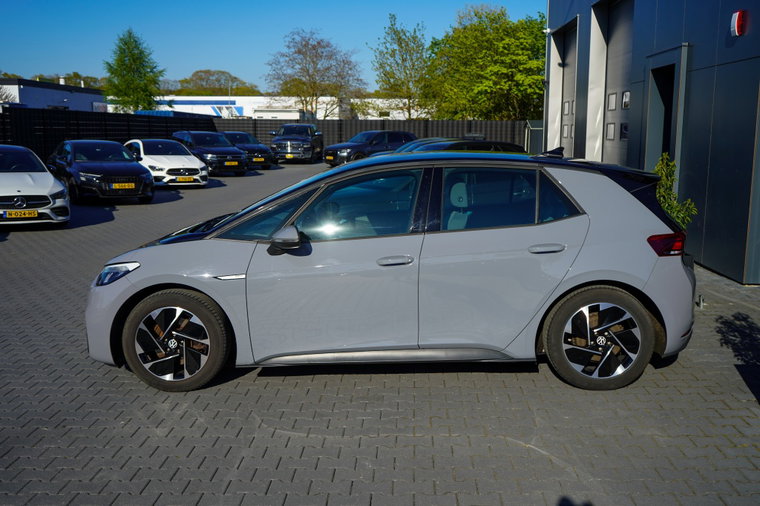 Vehicle Image 36