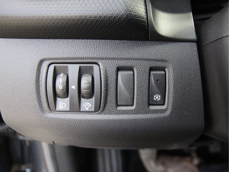 Vehicle Image 34